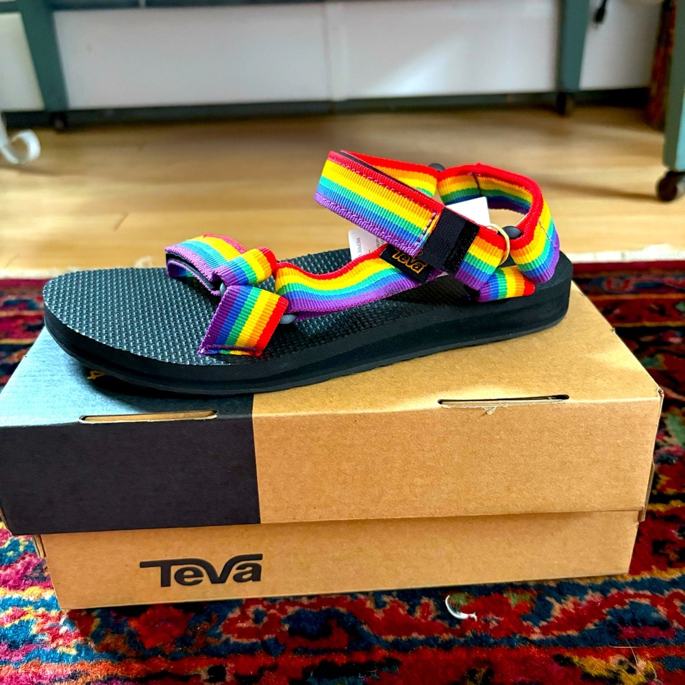 Classic Tevas with Rainbow Straps - NIB